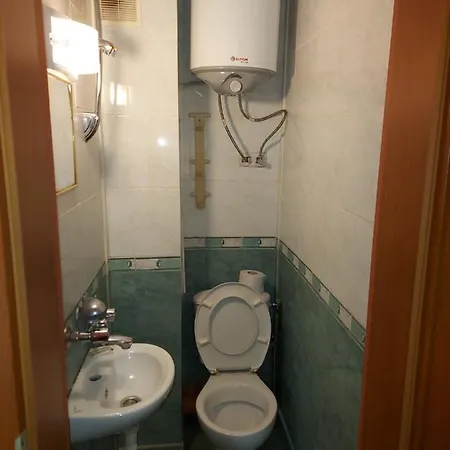 Апартамент And 1bedroom - Economy Бургас
